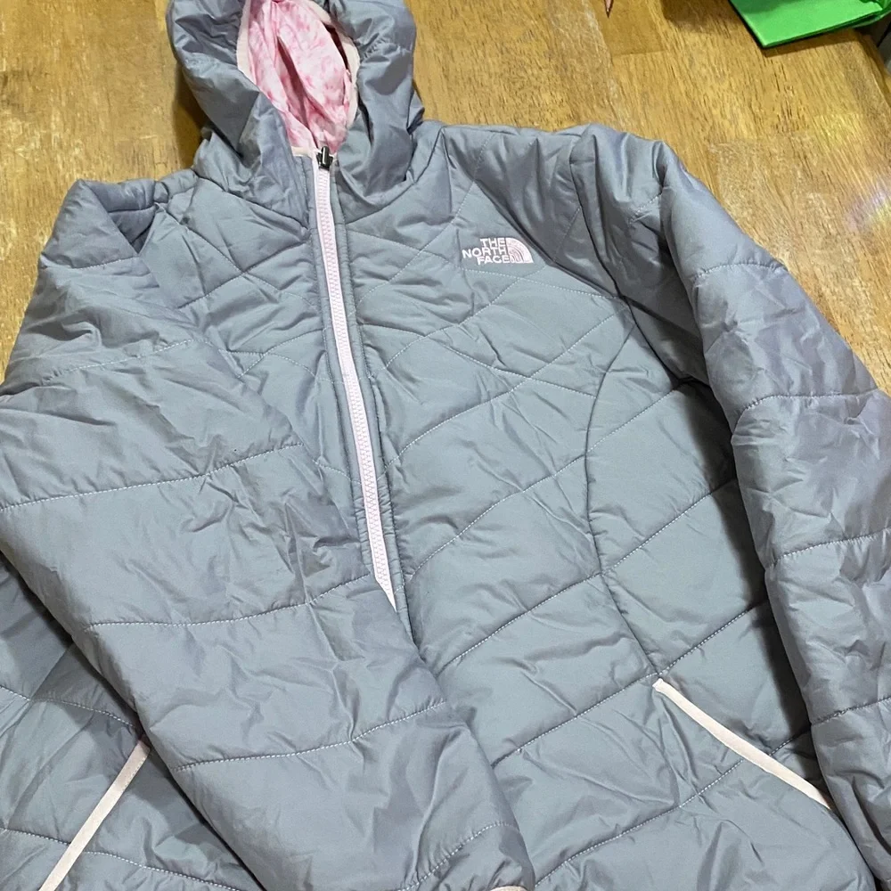 The North Face Gray Jacket with Pink Lining - Picture 1 of 8